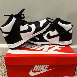 Nike Dunk Hi Retro Panda